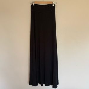 Bobeau black maxi skirt